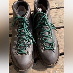 Danner Mountain Light